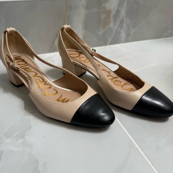 Sam Edelman Two-Tone Beige and Black Cap-Toe Slingback Block Heels - Picture 3 of 8